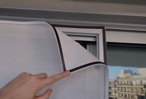 MosquiFull - Mosquitero Aislante Térmico Magnético 4 en 1